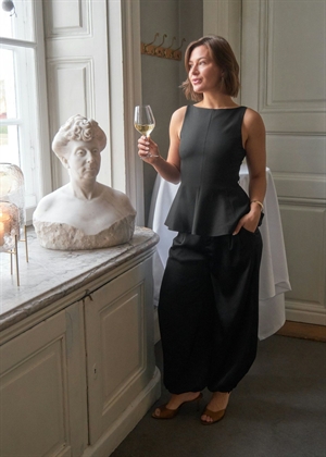 Agape structure tie top Sort Neo Noir 